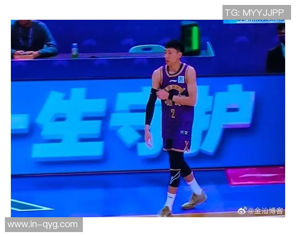 记者分析赵睿周琦组合优势明显应尽快更换小外援以充分利用豪华阵容