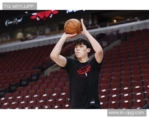 杨瀚森逐渐适应高强度比赛展现出色表现赢得球迷赞誉